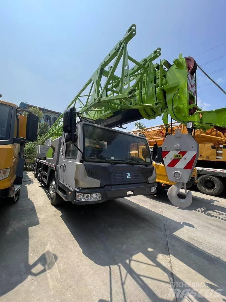 Zoomlion ZCT251V Rabljene dizalice za težak teren