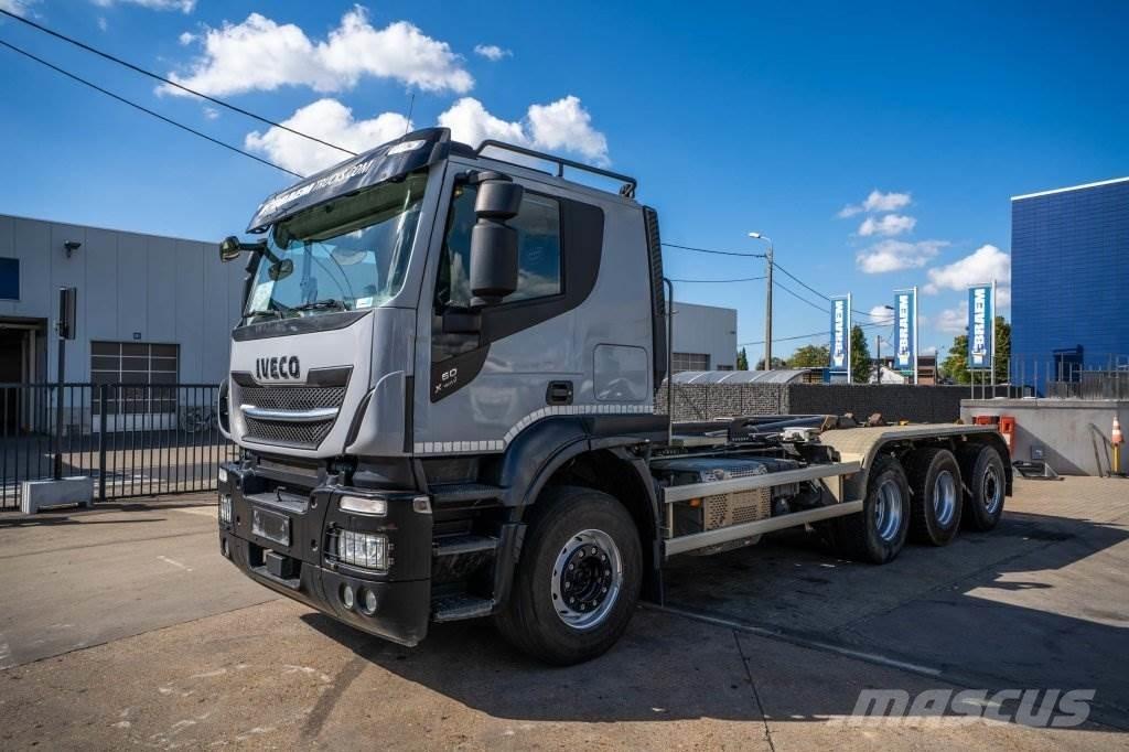 Iveco X-WAY 460 Rol kiper kamioni s kukama za dizanje