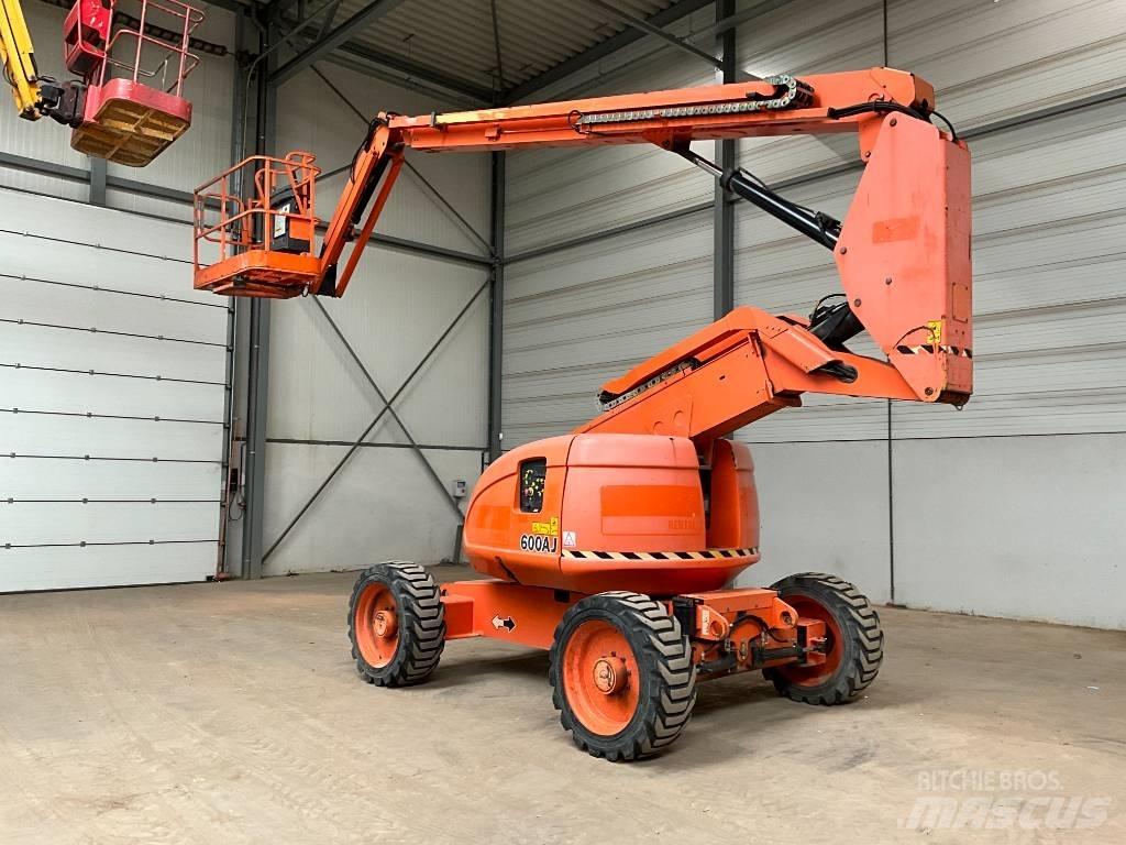 JLG 600 AJ Zglobne podizne platforme