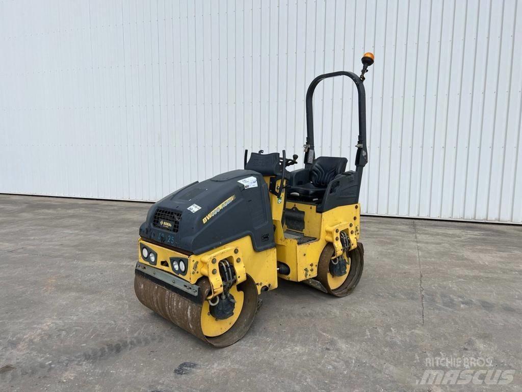 Bomag BW 100 AD M-5 Valjci sa dvojnim bubnjem