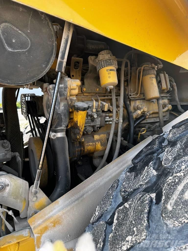 CAT CS 563 E Kombinovani valjci