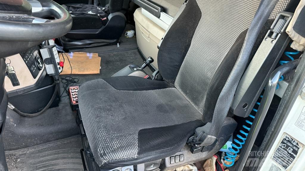 MAN TGX 35.580 Rol kiper kamioni s kukama za dizanje