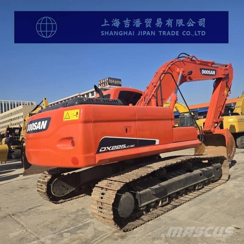 Doosan DX 225 Bageri gusjeničari