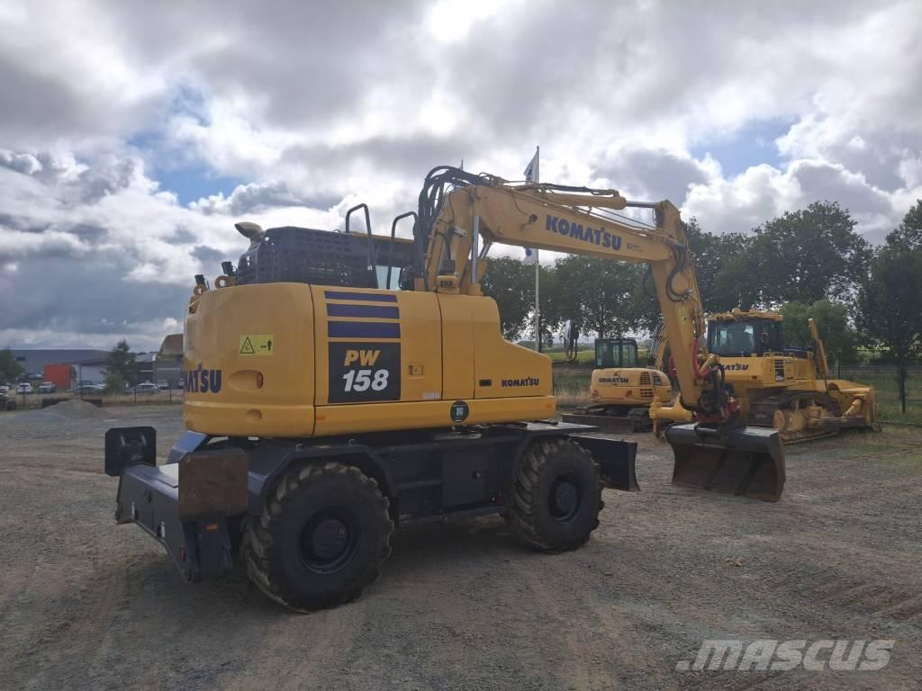 Komatsu PW158-11 Bageri na kotačima
