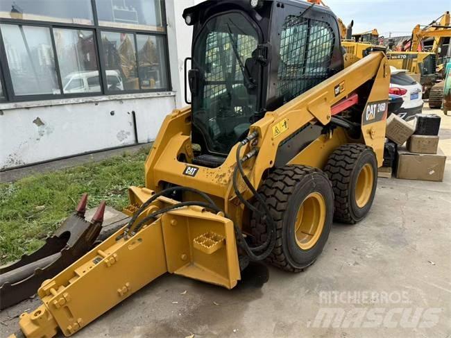 CAT 246 D Skid steer mini utovarivači