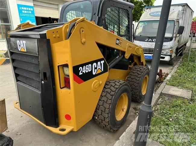 CAT 246 D Skid steer mini utovarivači