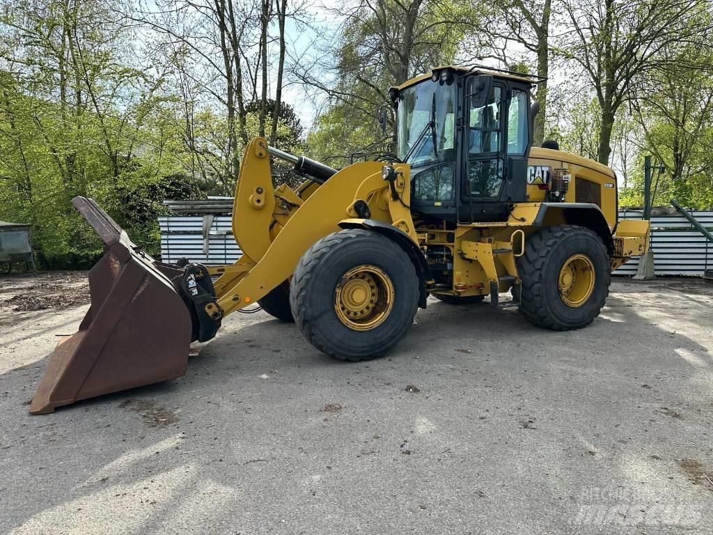 CAT 938M Utovarivači na kotačima