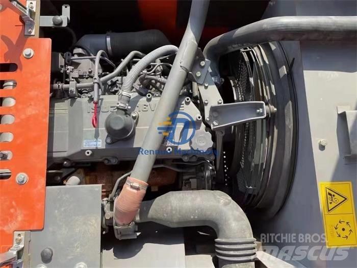 Hitachi ZX 240-3 Bageri gusjeničari