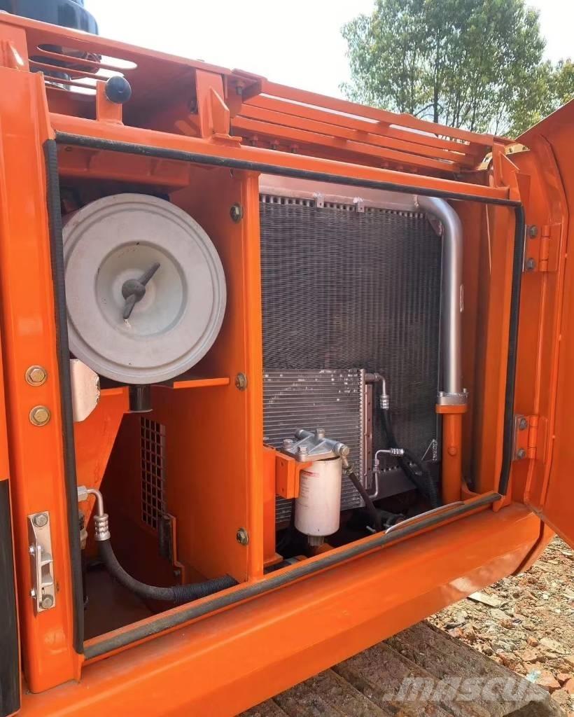Doosan DH 150 Bageri gusjeničari