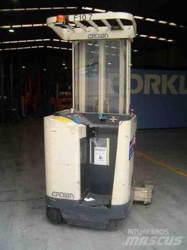 Crown 35RRTT210 Viličari sa pomičnim stupom