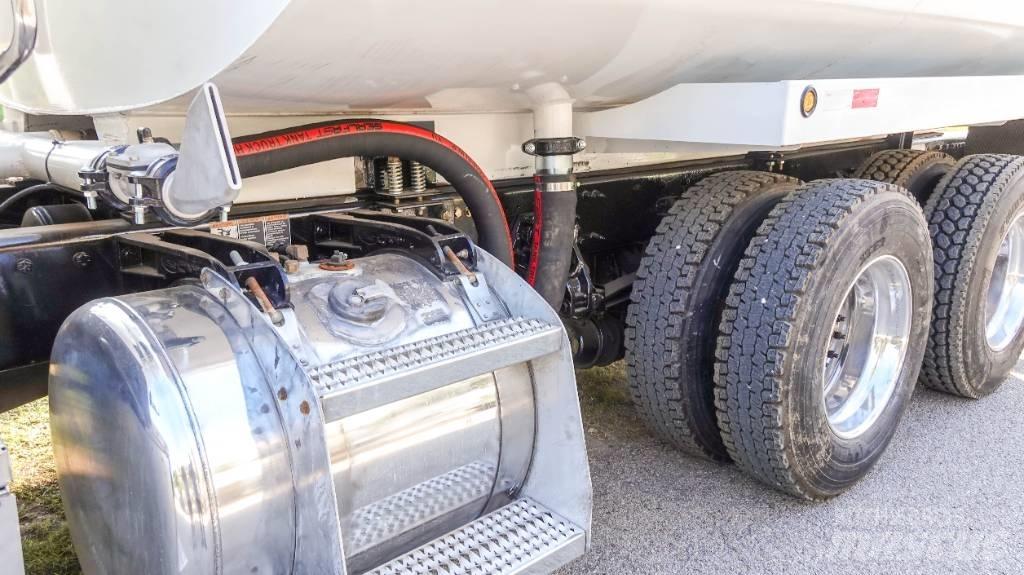 Peterbilt 579 Kamioni za vodu