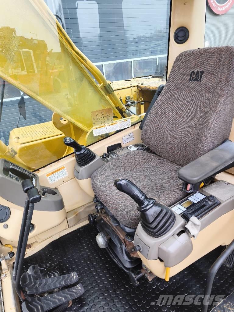 CAT 325 B L Bageri gusjeničari