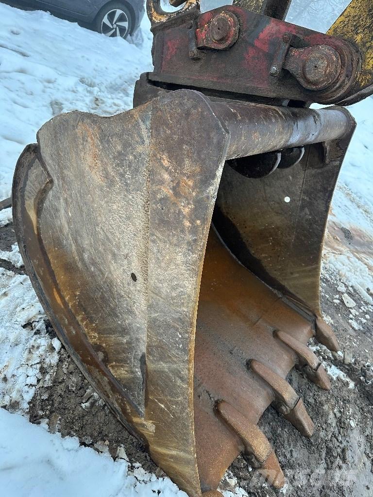 Furukawa 740 Bageri gusjeničari