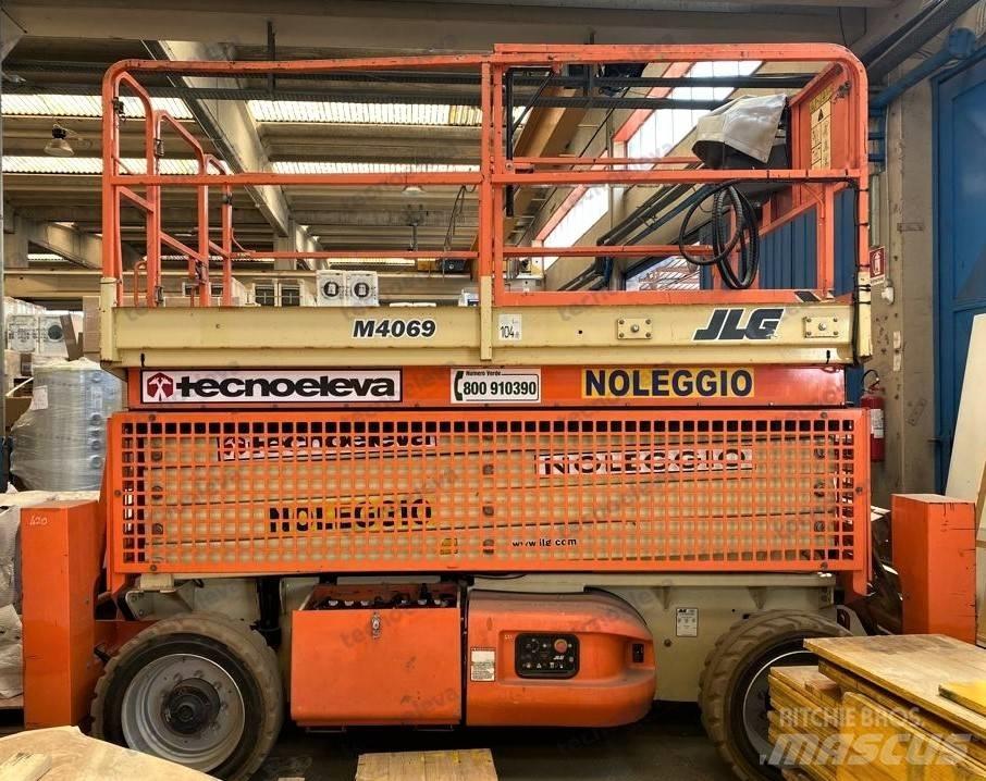 JLG M 4069 Škaraste platforme
