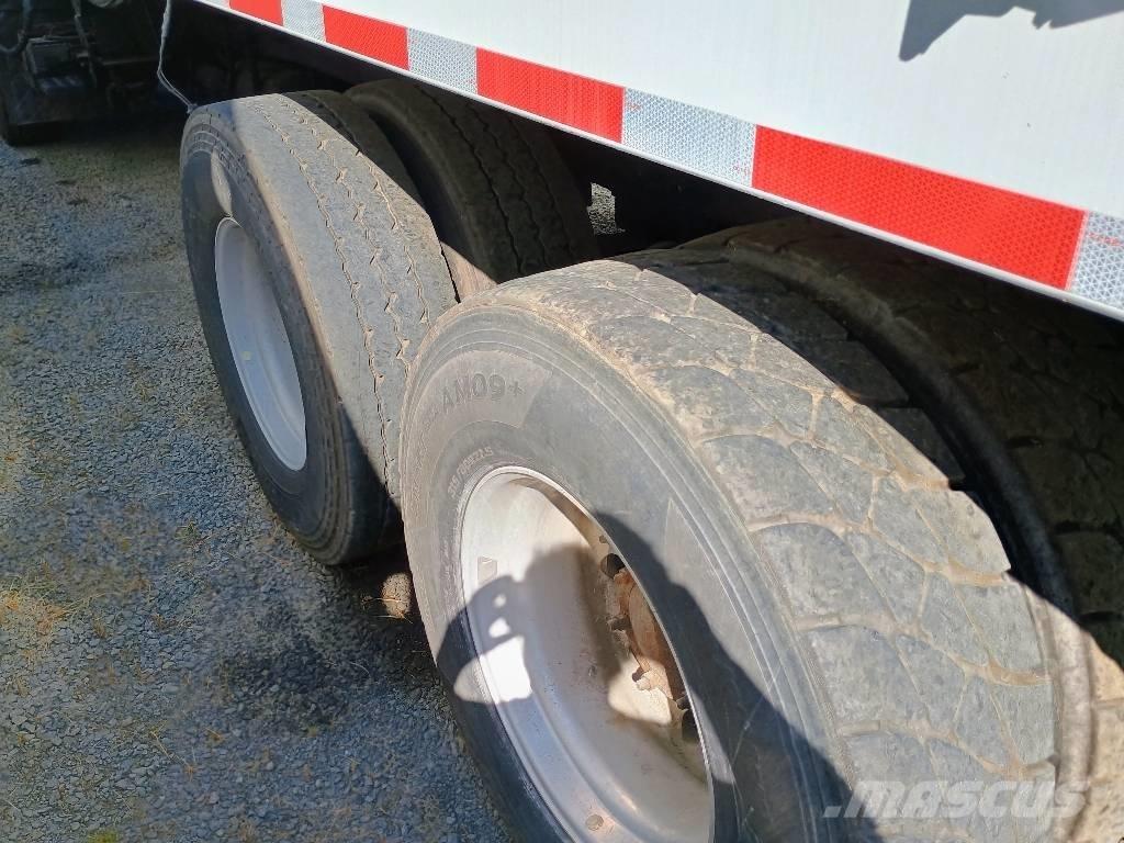 Mack MRU 613 Kamioni za otpad