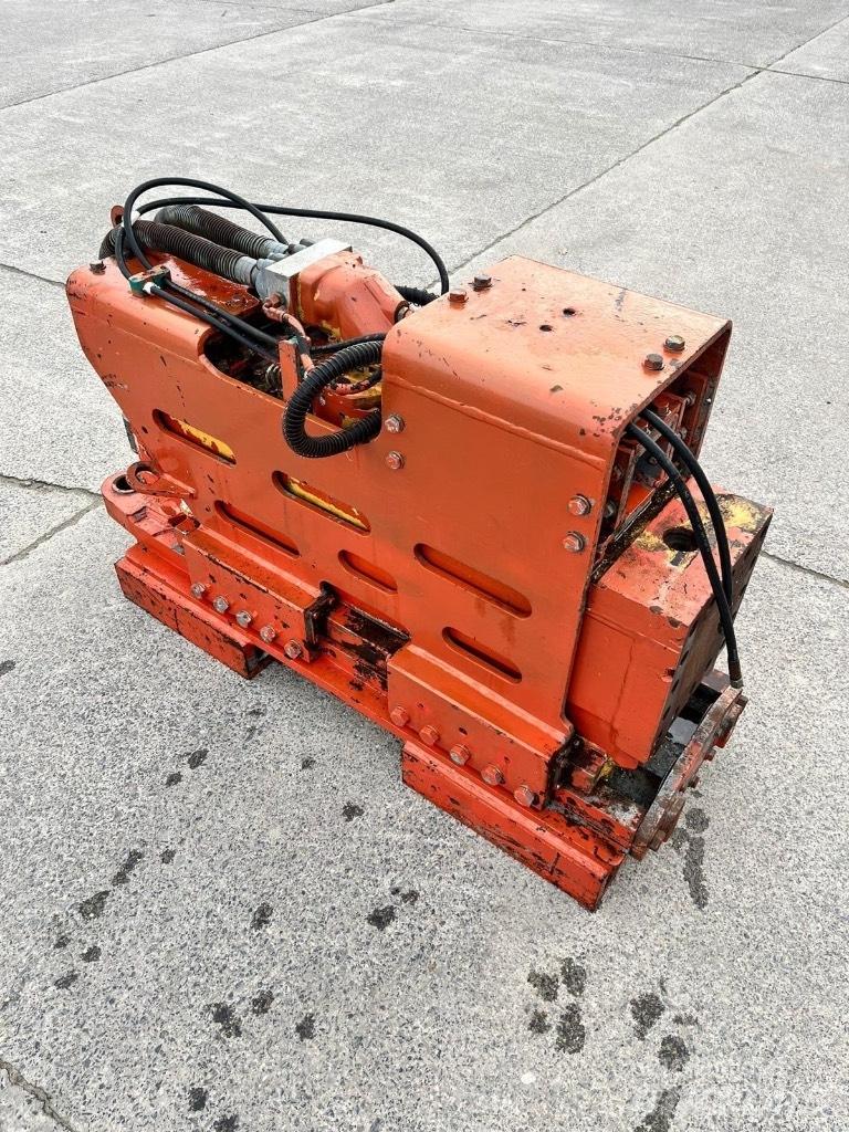 ABI TM 12/15 Strojevi za zabijanje stupova