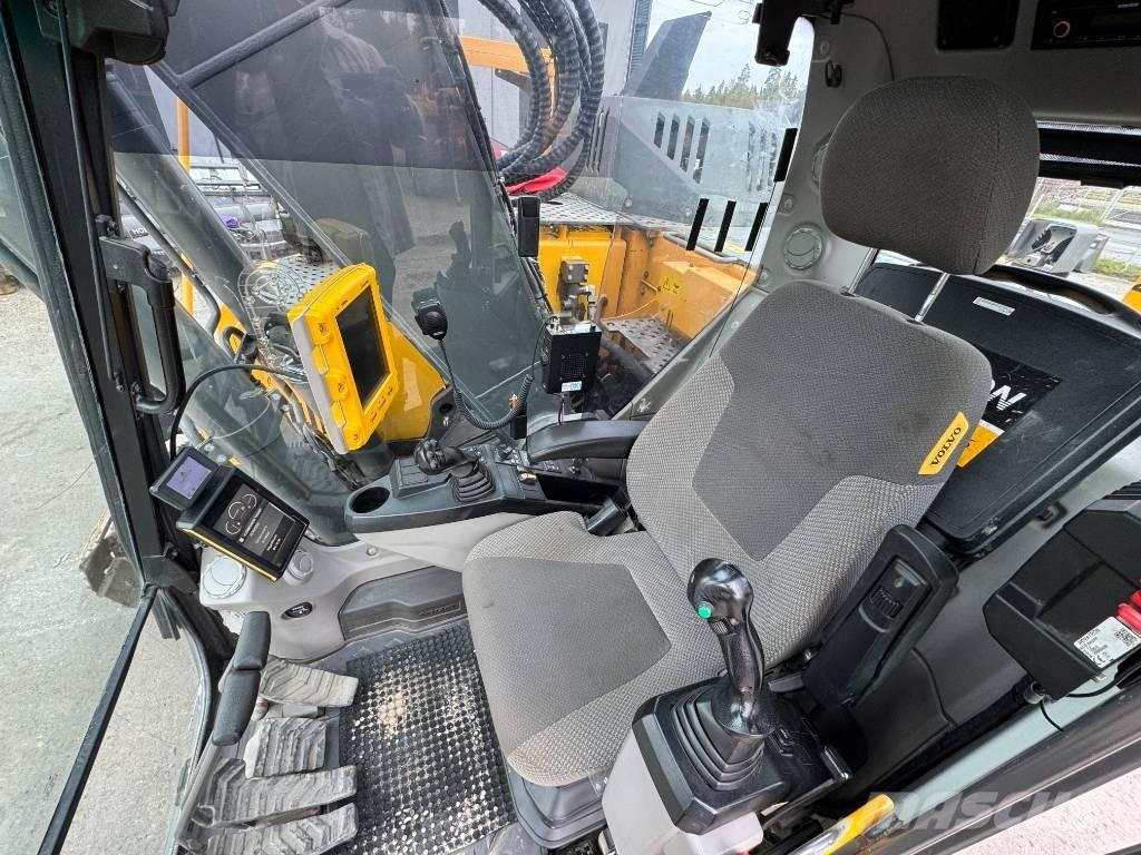 Volvo ECR 235 E Bageri gusjeničari