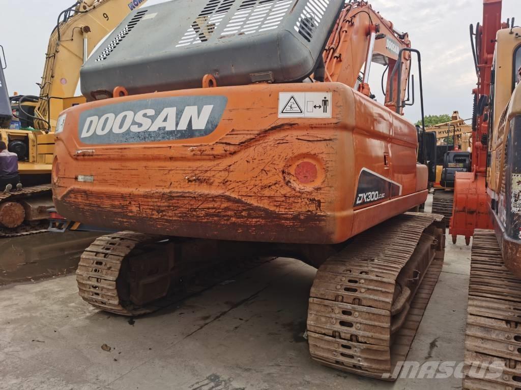 Doosan DX300LC-9C Bageri gusjeničari