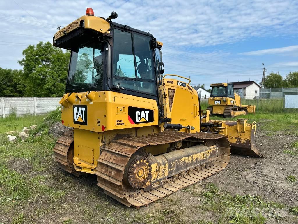 CAT D 4 K 2 LGP Buldožeri gusjeničari