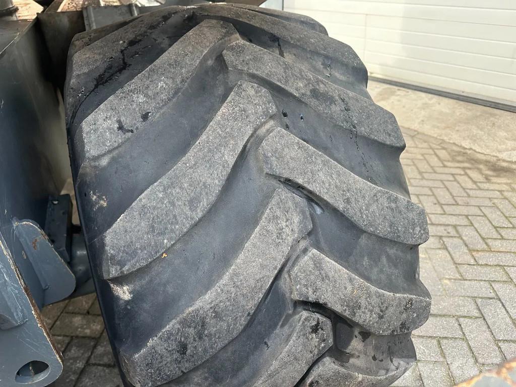 Liebherr A914 Bageri na kotačima