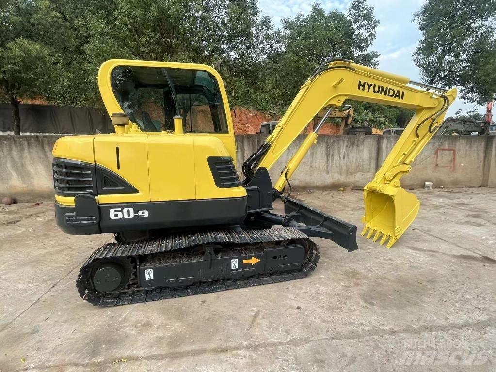 Hyundai R60-9 Bageri gusjeničari