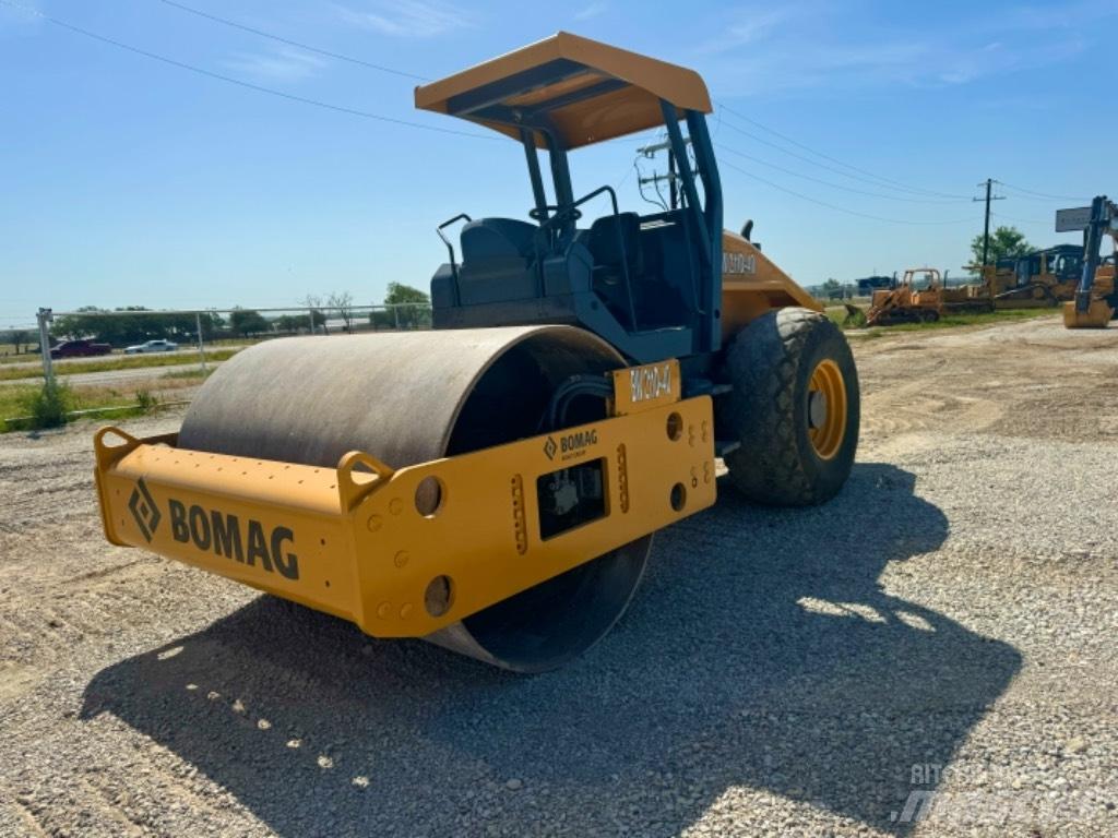Bomag BW 211 D-40 Kombinovani valjci