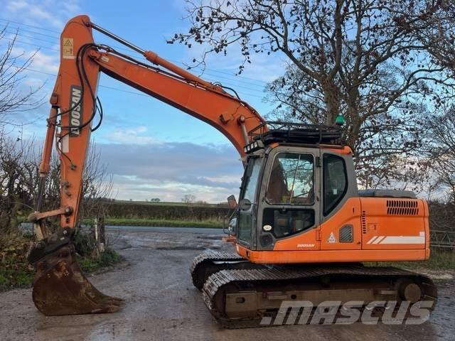 Doosan DX 140 LC Bageri gusjeničari
