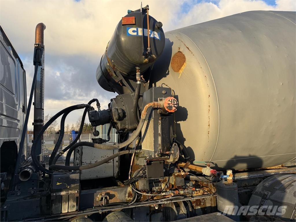 Scania P420 8x4 Kamioni mikseri za beton