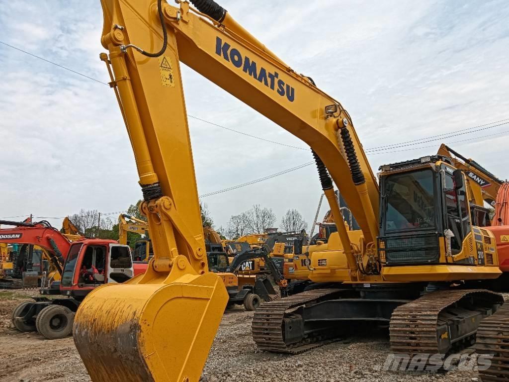 Komatsu PC 210 Bageri gusjeničari