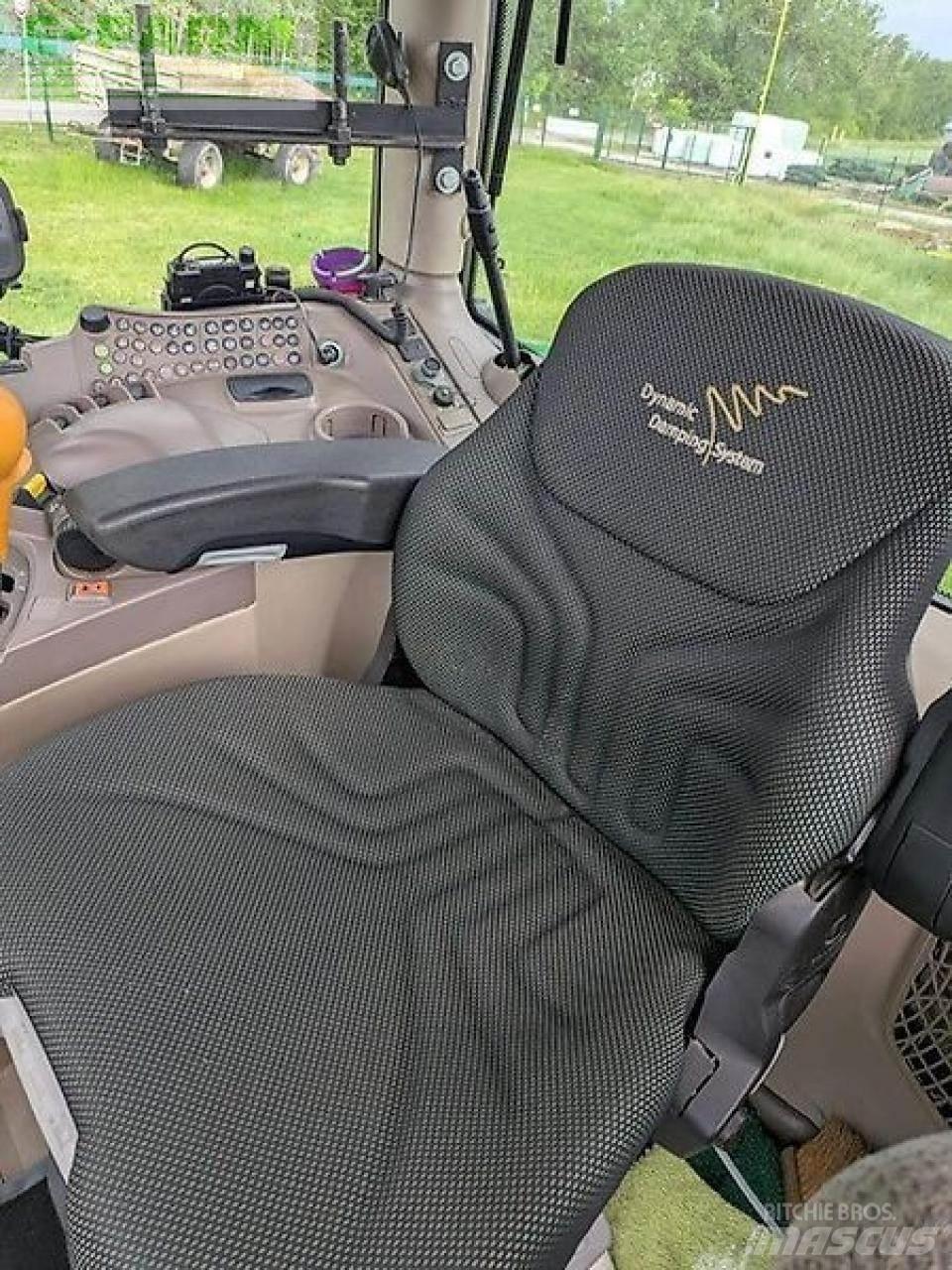 John Deere 6215 r Traktori