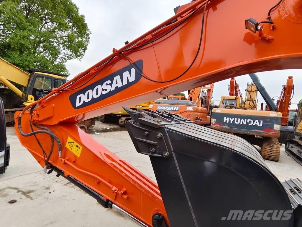 Doosan DX 225 LC Bageri gusjeničari
