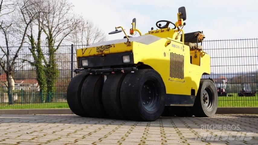 Bomag BW 3R-3 Gumeni valjci na kotačima