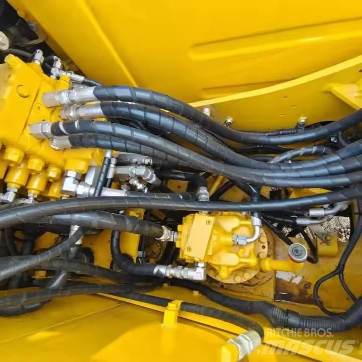 Komatsu PC 120 Bageri gusjeničari