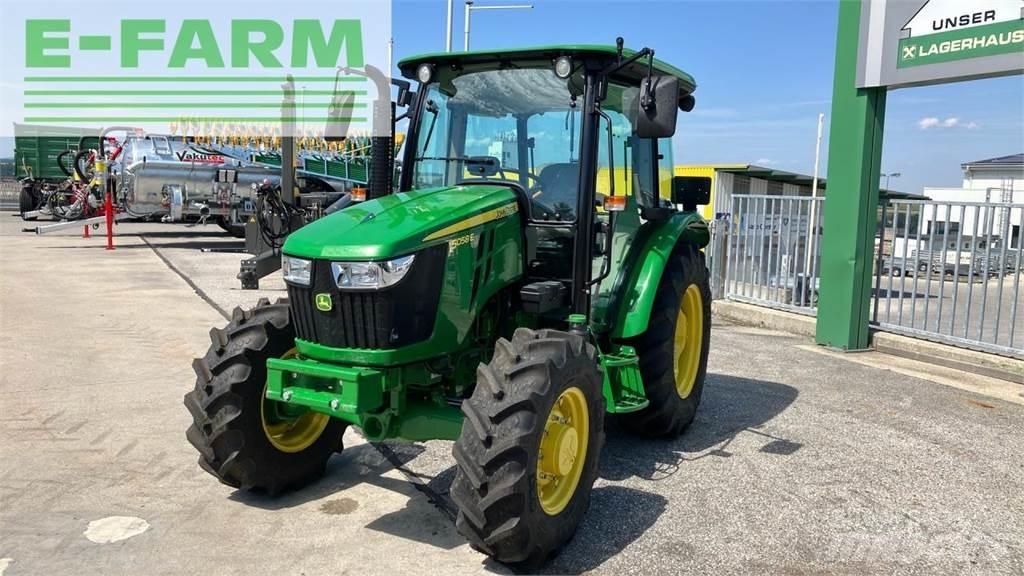 John Deere 5058E Traktori