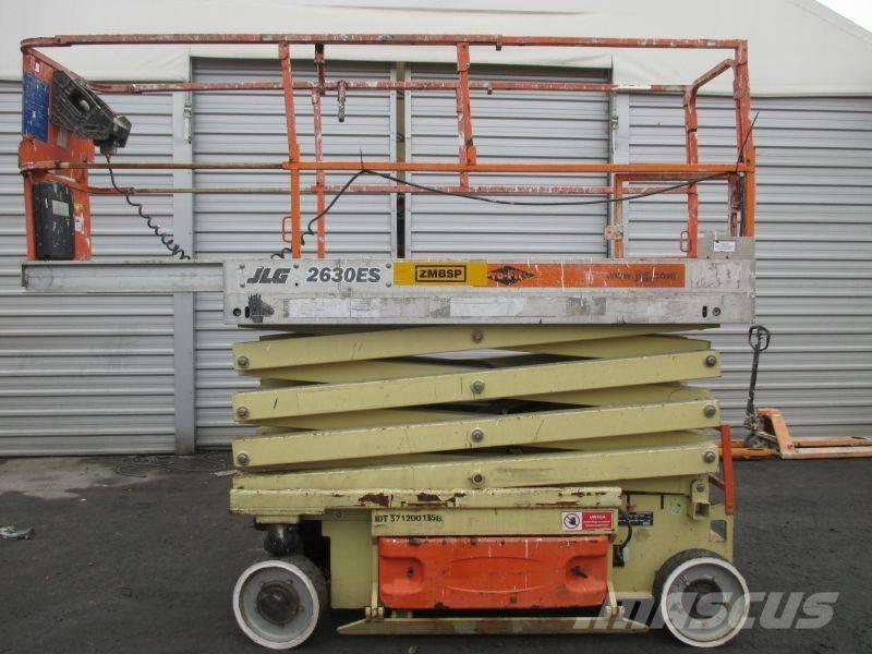 JLG 2630 ES Škaraste platforme
