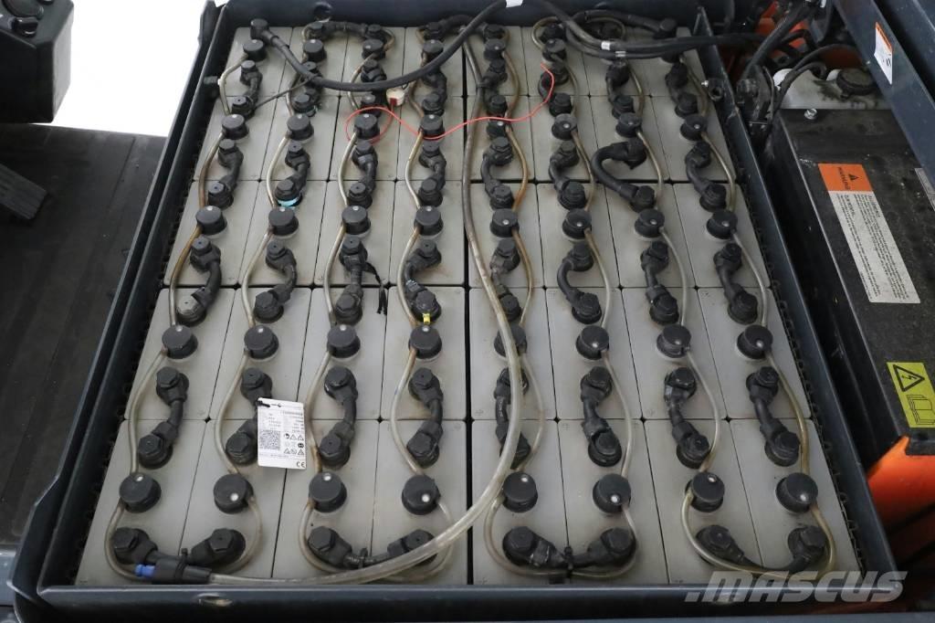 Toyota 8 FBMT 30 Električni viličari