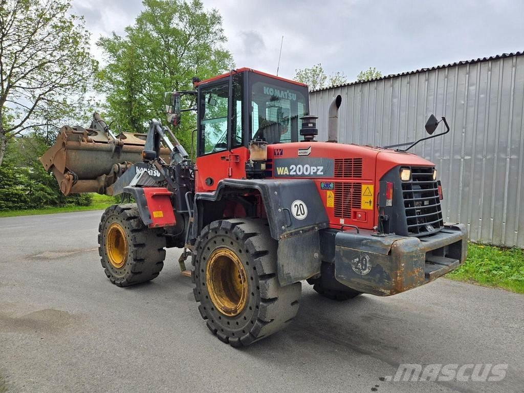 Komatsu WA200PZ-6 Utovarivači na kotačima