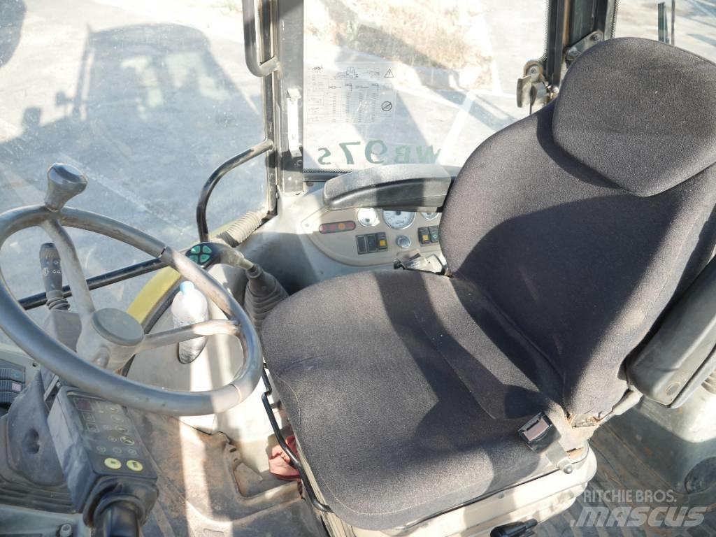Komatsu WB 97 S-2 Utovarni rovokopači