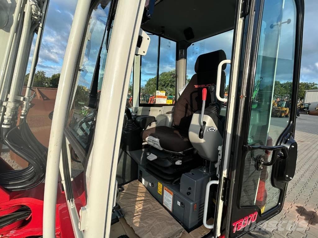 Takeuchi TB 370 V4 Midi bageri 7t – 12t