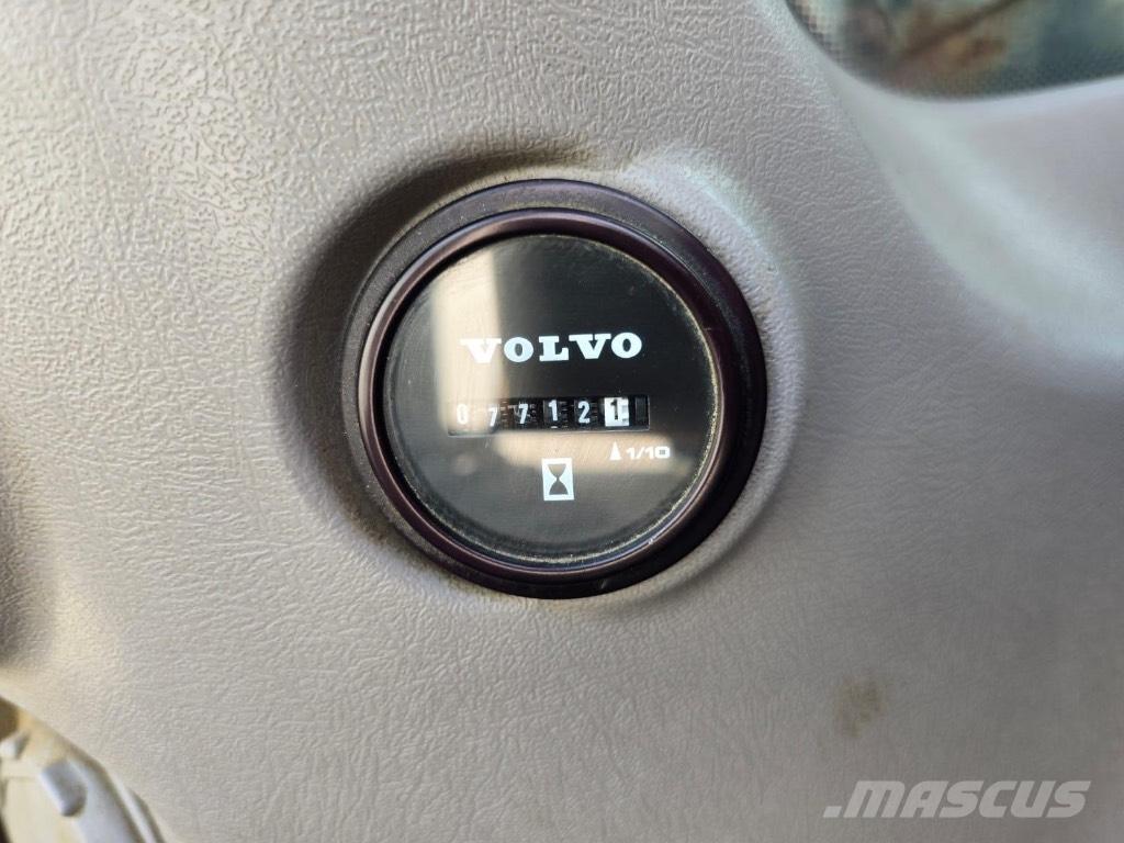 Volvo EC 220EL Bageri gusjeničari