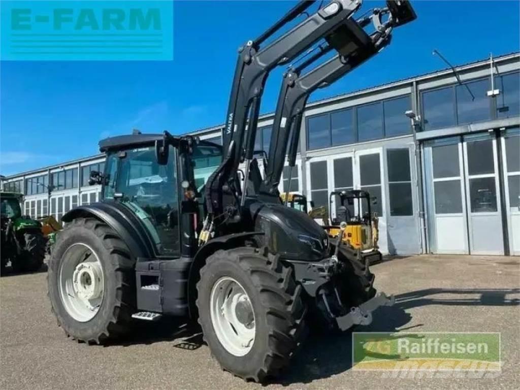 Valtra g135v 1b9 Traktori