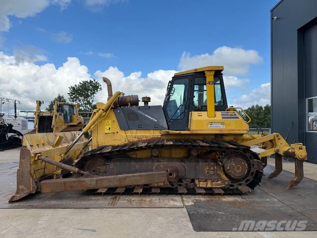 Komatsu D 65 PX-12 Buldožeri gusjeničari