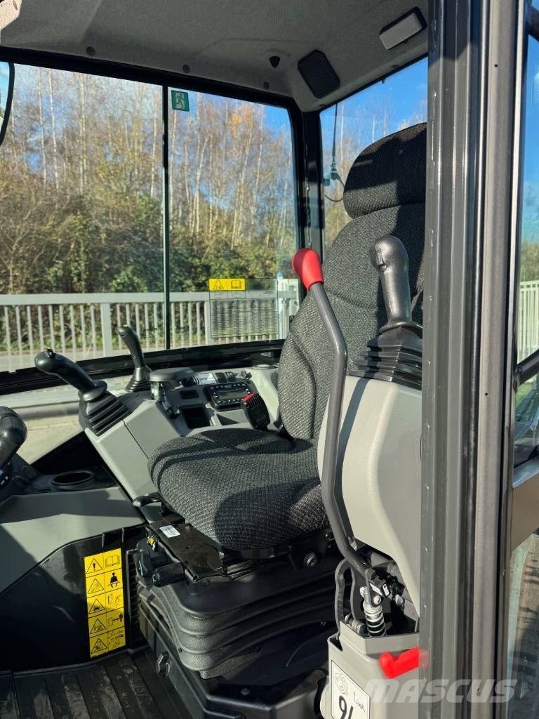 Bobcat E27 Mini bageri <7t