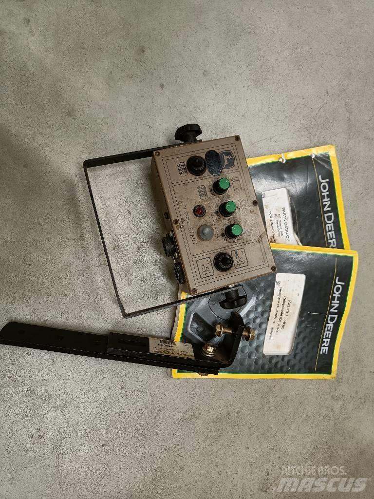 John Deere 623N Rolo balirke