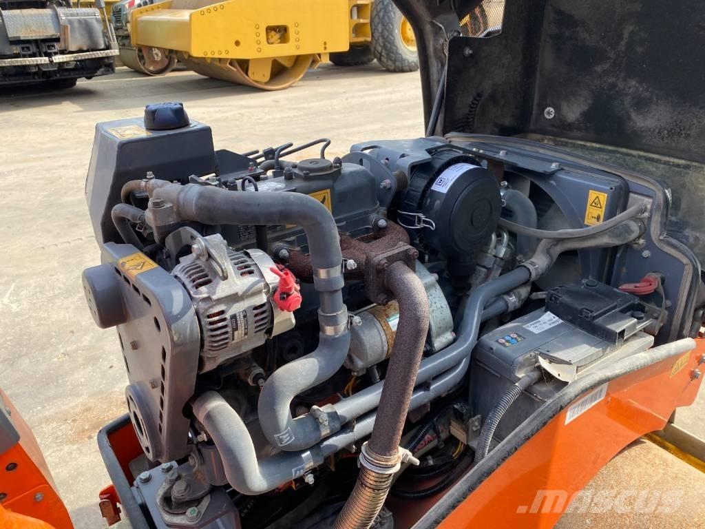 Hamm HD 10C VV Valjci sa dvojnim bubnjem