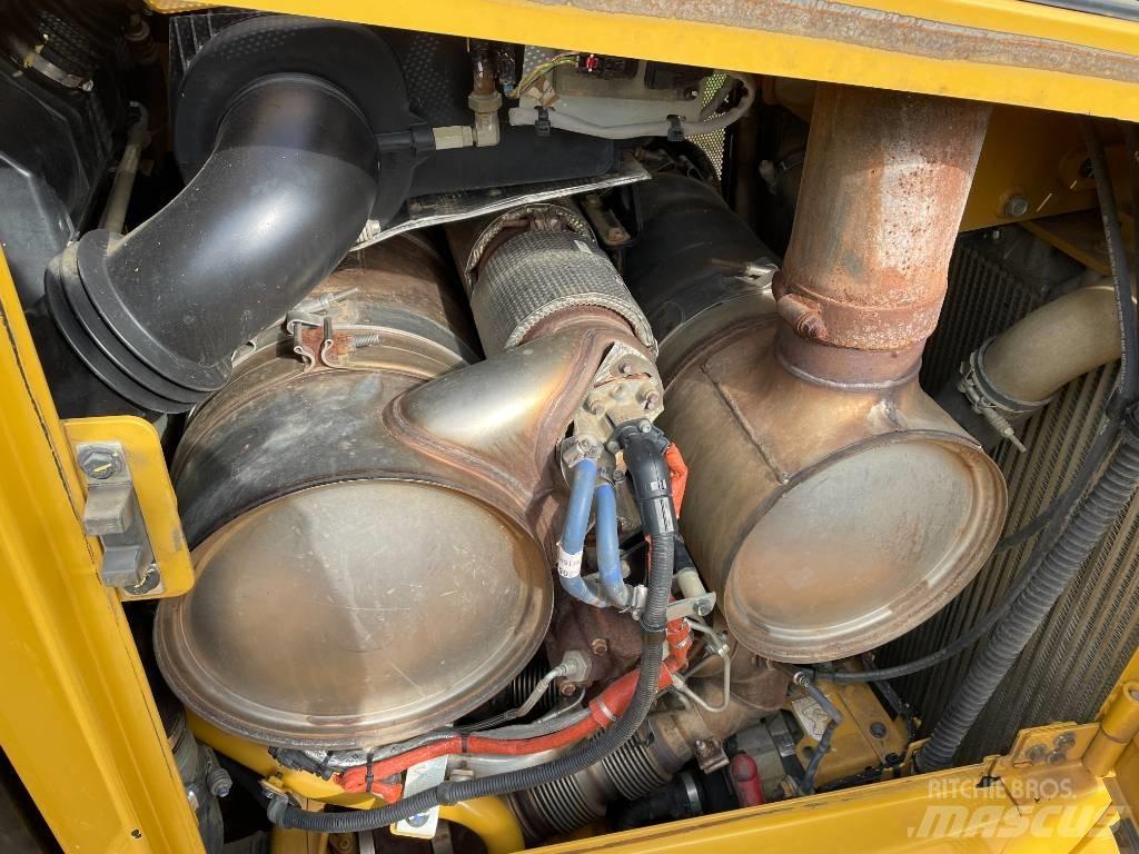 CAT D 6 T LGP EPA Buldožeri gusjeničari