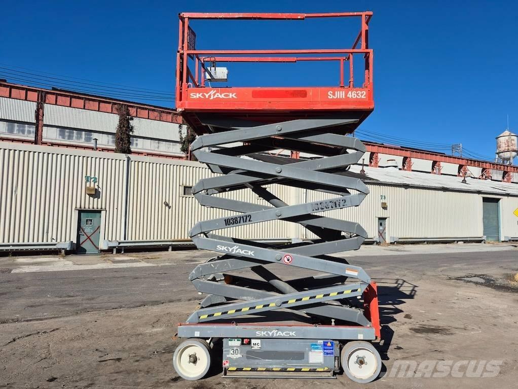 SkyJack SJ 4632 Škaraste platforme