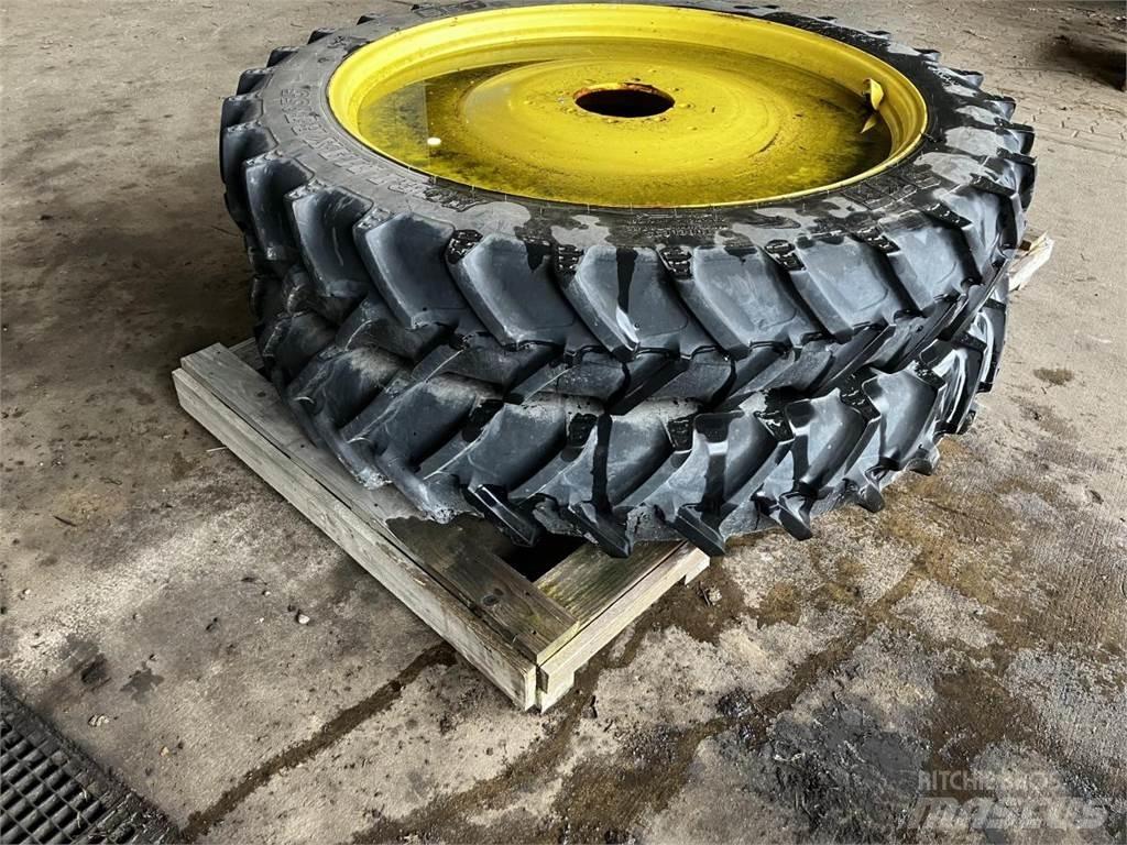 BKT 270/95R48 Gume, kotači i naplatci