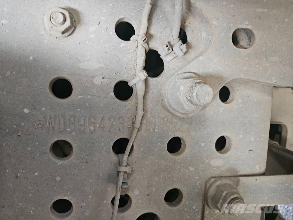 Mercedes-Benz 3951K Demperi za gradilišta