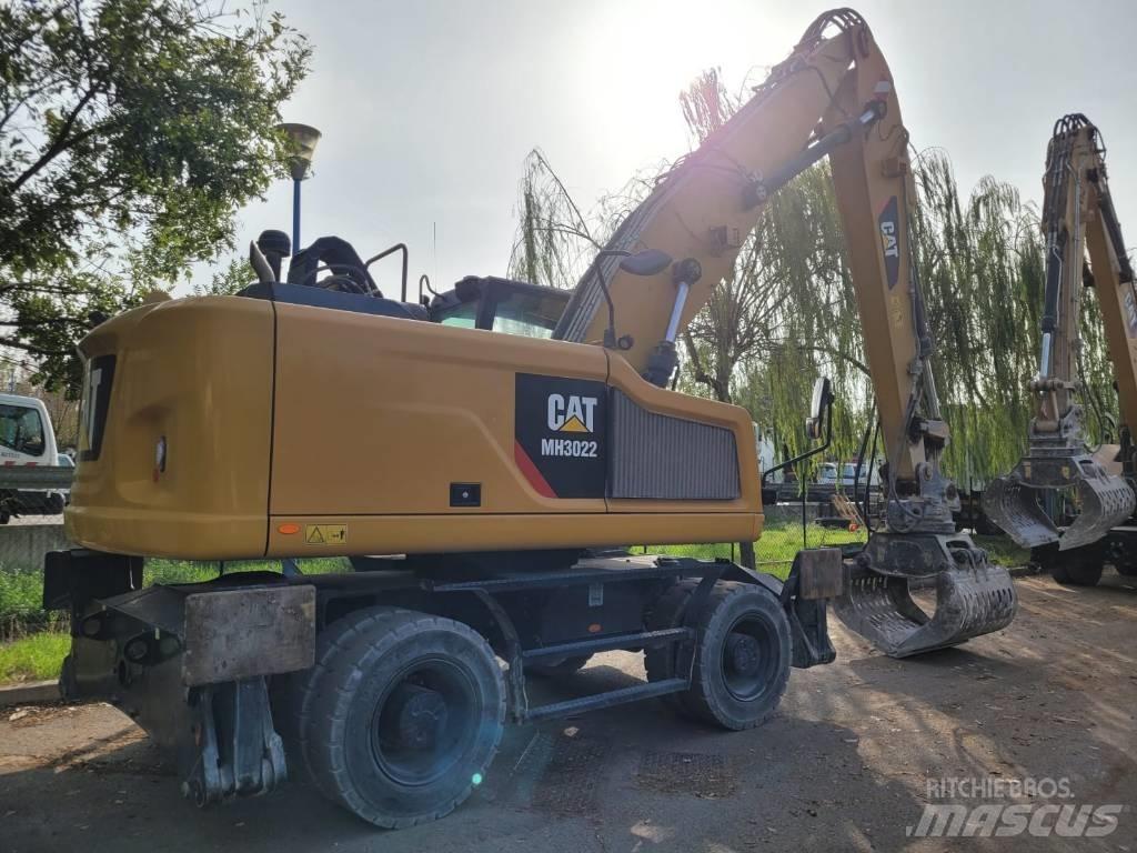 CAT mh3022 Bageri na kotačima